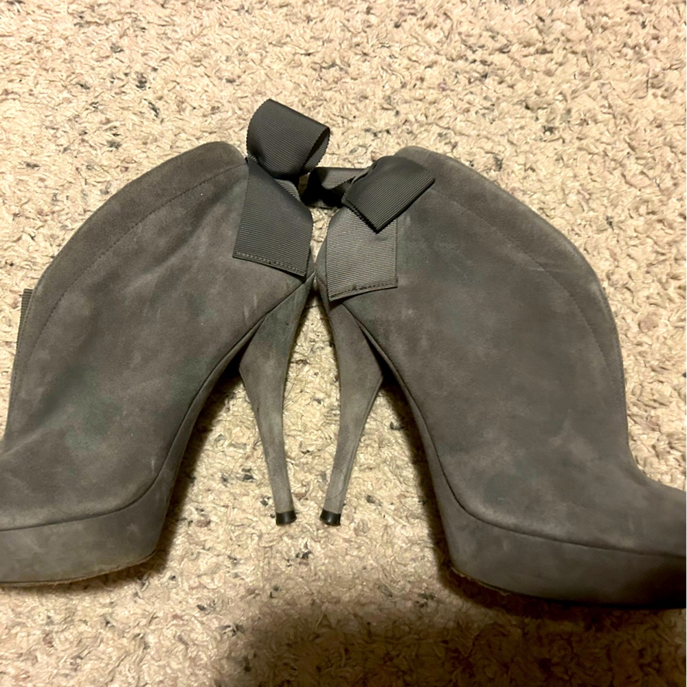 Grey Vera Wang heels